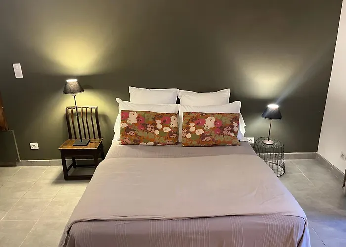 Bas De Independant San Benedetto Daire Alata